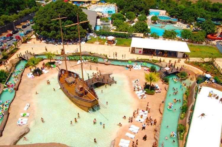 Piazza Diroma C Acesso Parque Diroma Hotel Caldas Novas